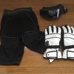 スノボー  3点セット  ゴーグル  グローブ  インナーパンツのサムネイル