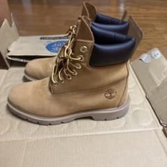 Timberland 防水スエードブーツ ベージュ（プレミアムではありません