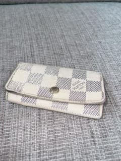 VUITTON モノグラム キーケースのサムネイル