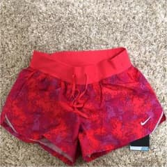 NIKE ナイキ☆ショートパンツのサムネイル