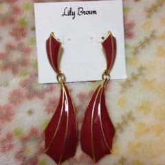 Lily Brown新品ピアス半額以下！のサムネイル
