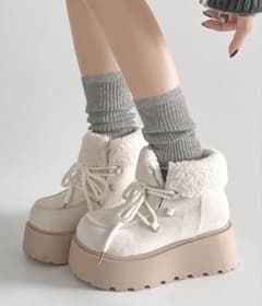 Shoes in Closet厚底プラットフォームレースアップボアムートンブーツ