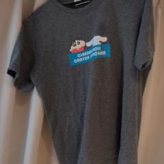 クレヨンしんちゃん シナモロール コラボ Tシャツのサムネイル
