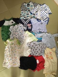 男の子 ロンパース　まとめ売りと帽子のサムネイル