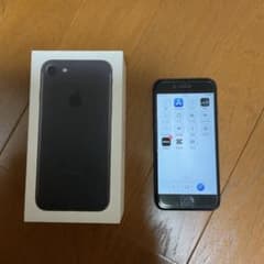 Apple iPhone 7 ブラック 本体 箱付きのサムネイル