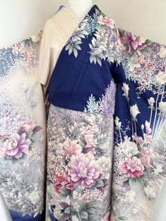 a*r様 正絹　振袖　豪華絢爛花模様 a*r様 正絹 振袖 豪華絢爛花模様 - メルカリ