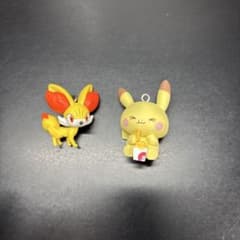 ポケモン フィギュア フォッコ ピカチュウのサムネイル