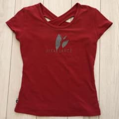 ミカランセ　ミカノ　MIKARANCE MIKANO 赤色　Tシャツ　トップスのサムネイル