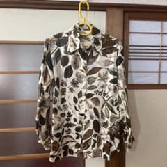 HERMES マルジェラ期長袖シルクシャツ リーフ柄のサムネイル