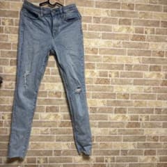 UNIQLO スキニーデニム 27サイズ 薄青のサムネイル