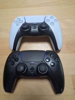 PS5 DualSenseワイヤレスコントローラー 2個セット(ジャンク品)のサムネイル