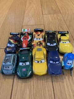 カーズ　ミニカー　10個セットのサムネイル