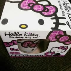 Hello Kittyのお誕生日マグカップ♡のサムネイル