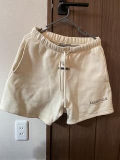 FEAR OF GOD  ESSENTIALS Sweat Shortsのサムネイル