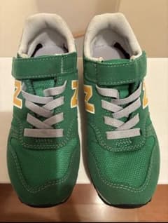 New Balance キッズ スニーカー グリーン　18.5のサムネイル