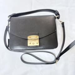 【美品】FURLA フルラ メトロポリス ショルダーバッグ レザー M ブラックのサムネイル
