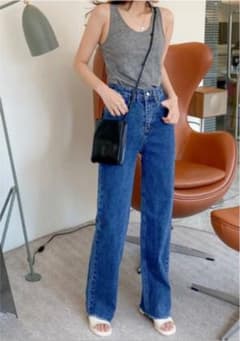 DHOLIC ウォッシュドブーツカットデニムパンツ  REDITのサムネイル
