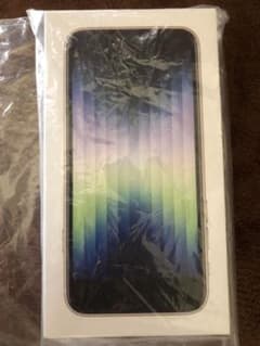 iphone  SE 第3世代　64GB スターライトのサムネイル