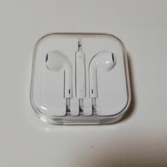 Apple　iPhone　純正イヤフォンのサムネイル