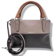 極美品✨COACH レザー　バイカラー　トリプルファスナー　ハンドバッグのサムネイル
