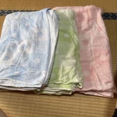 Saku様 専用】3色（赤、青、緑）綿シーツ⁠のサムネイル