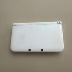 Nintendo 3DS LL 本体 ホワイトのサムネイル