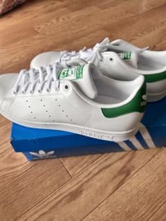 adidas STAN SMITHのサムネイル
