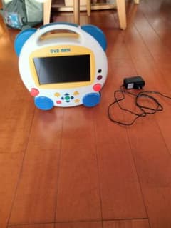 DWEのDVDプレイメイトのサムネイル