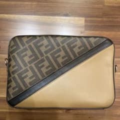 FENDI フェンディ ズッカ柄 ショルダーバッグのサムネイル