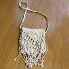 フリンジショルダーバッグのサムネイル