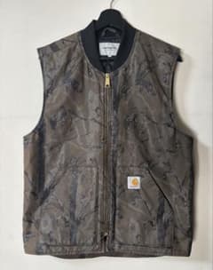 Carhartt カーハート　ダックベスト　ツリーカモ　L 迷彩　カモ Carhartt カーハート ダックベスト ツリーカモ L 迷彩 カモ - メルカリ