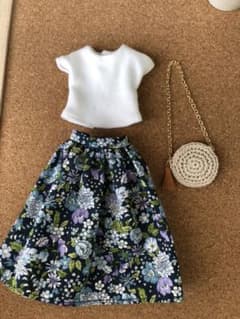 リカちゃん　ハンドメイド服のサムネイル