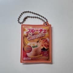 フルーチェフリフリマスコット （キャラメルバナナ味）のサムネイル