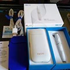iQOS アイコス (ホワイト)  スターターキット 三点セットのサムネイル