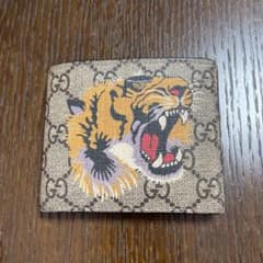 GUCCI グッチのサムネイル