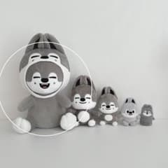 抱きぬい ウルフチャン スキズ stray kids skzoo - メルカリ