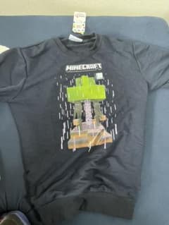 マイクラのTシャツ。買ったはいいものの着る機会がないため出品します！のサムネイル