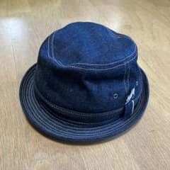 Crown Clown デニムハット 帽子　ピン付きのサムネイル