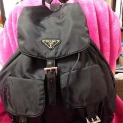 pradaバックパックのサムネイル