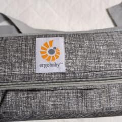 Ergobaby 授乳クッション グレーのサムネイル