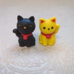 まねき猫 消しゴム 黒 黄２個＆白 ピンク猫消しゴム２個セット 招き猫 けしごむのサムネイル