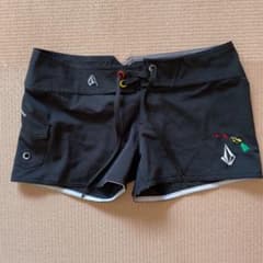 8/31までの出品です。VOLCOM サーフパンツのサムネイル