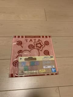 BT21 ファミマ　一番くじ　K賞TATAタオルハンカチのサムネイル