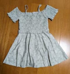 女児　水着　肩出し　140サイズのサムネイル