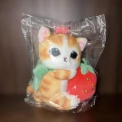 mofusand MERCI STRAWBERRY 마스코트 (딸기 차 흰색 고양이)