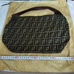 FENDI　ショルダーバッグのサムネイル