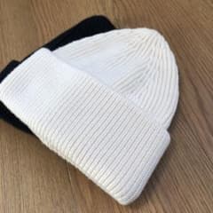 nuur ニット帽　ビーニーのサムネイル