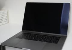 MacBook Pro 2017 15インチ i7 16GB SSD512GBのサムネイル