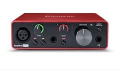 Focusrite Scarlett オーディオインターフェイス