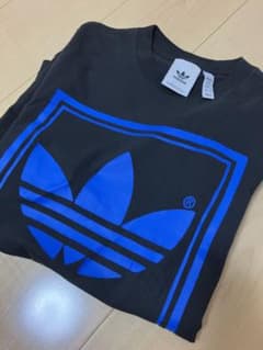 adidas XSサイズ　Tシャツのサムネイル